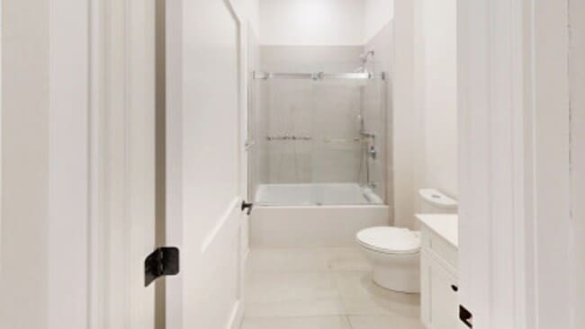 Building Photo - Newly Renovated Theater District 4 Bed/2 Bath + Office on Tremont Street.  Available 9/1.  NO BRO...