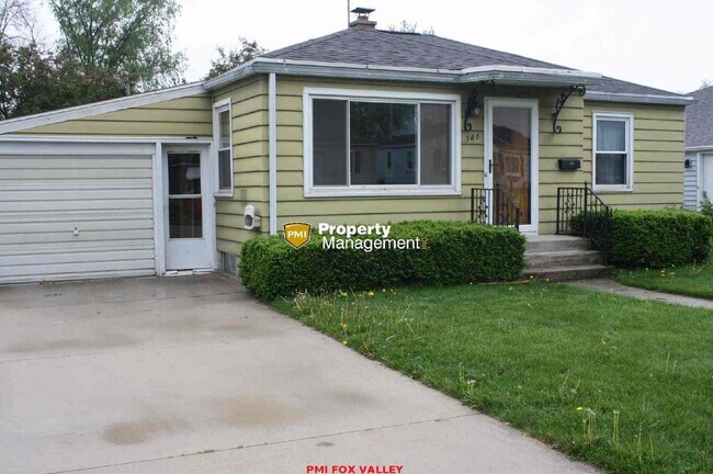 Primary Photo - Nice Location near Plamore Park