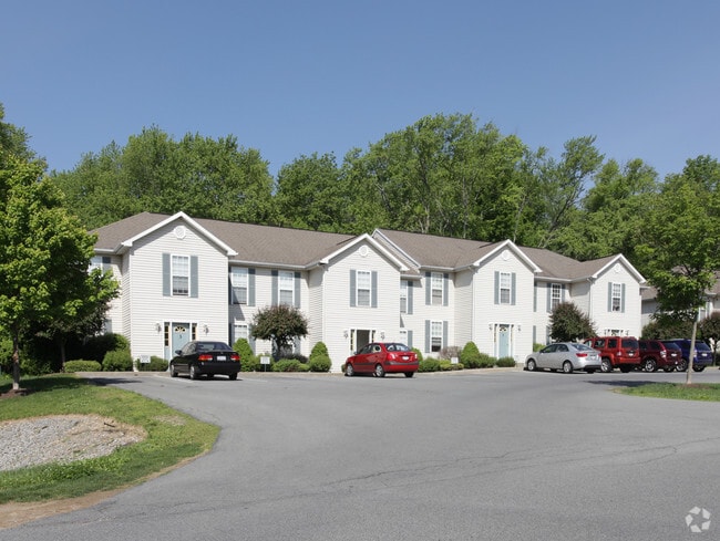 Primary Photo - Baybrook