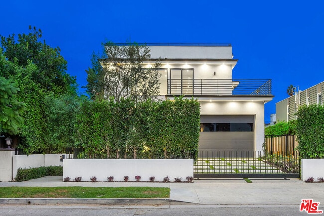 Building Photo - 444 Laurel Ave