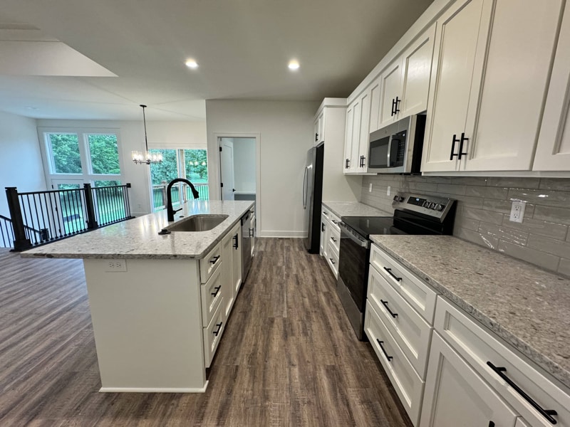 Building Photo - 1505 SW Heartwood Dr
