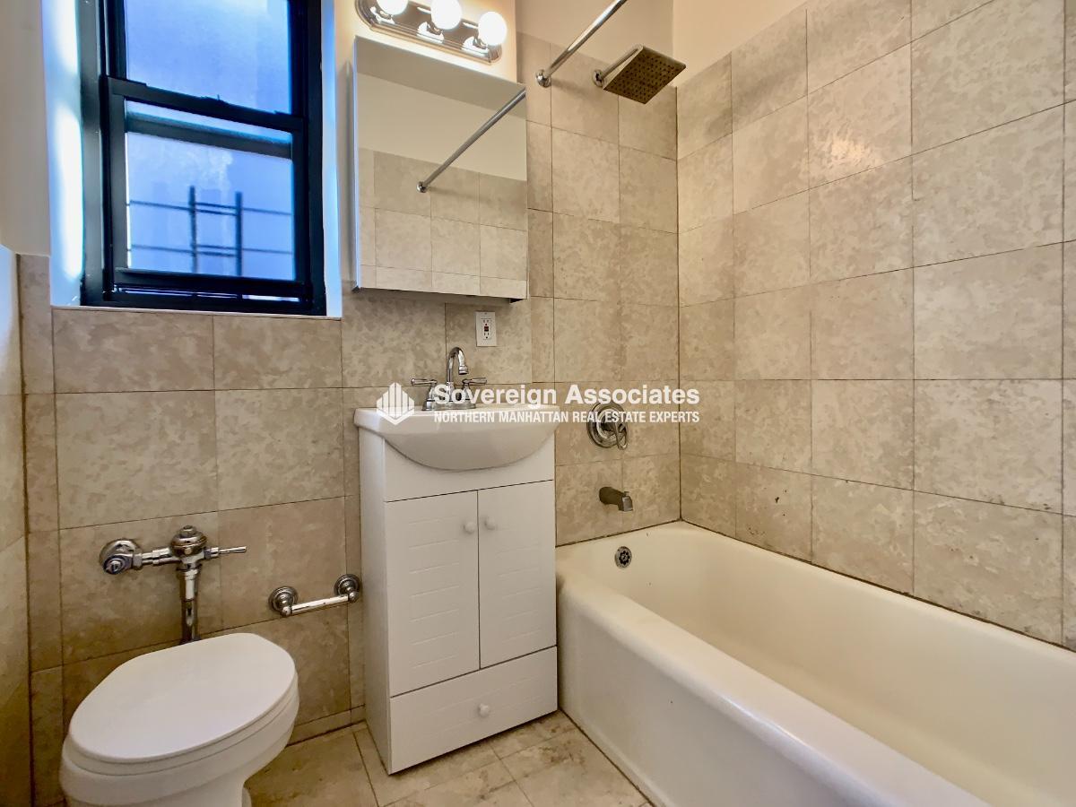 Building Photo - 700 Fort Washington Ave