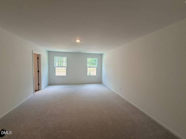 Building Photo - 228 Deercroft Dr