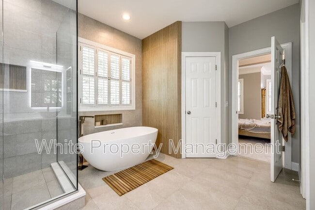 Building Photo - 1126 Blowing Rock Cove