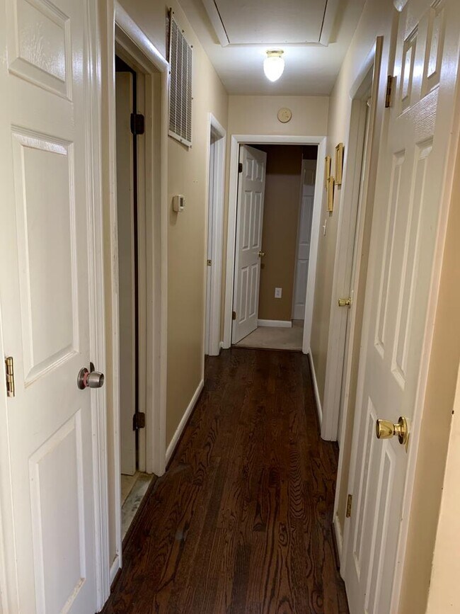 Main level hallway - 5625 Saint Charles Dr