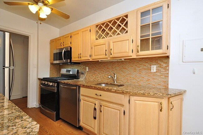 Primary Photo - 105 Garth Rd