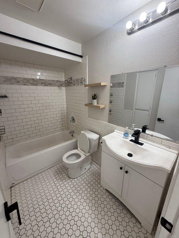 Building Photo - 82901 Crawford Dr