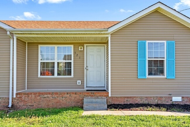 Building Photo - 521 Gainey Dr