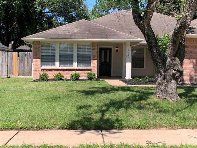 Building Photo - 8639 Sunny Ridge Dr