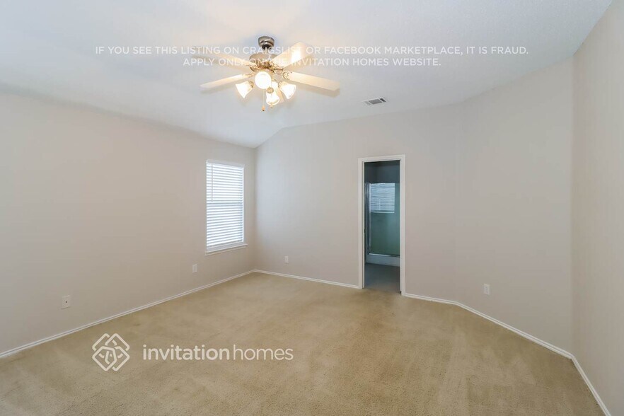 Building Photo - 9813 Tyler Dr