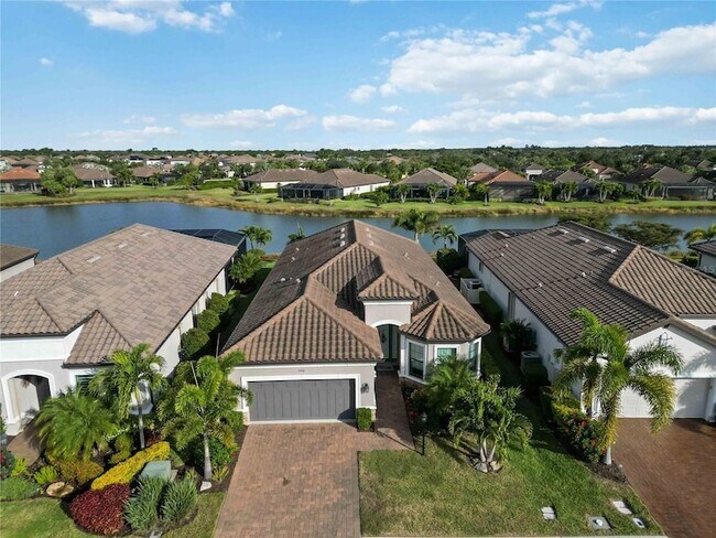 Building Photo - 5400 Manchini St