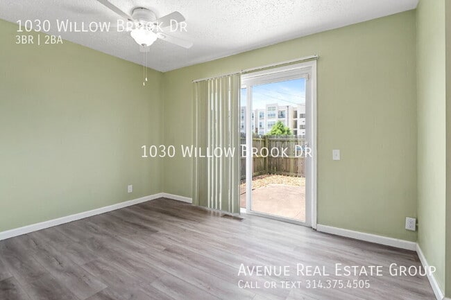 Building Photo - 1030 Willow Brook Dr