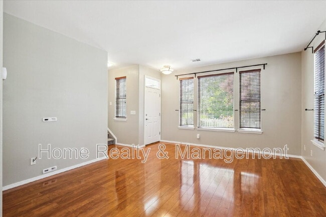 Building Photo - 9273 W 107th Pl