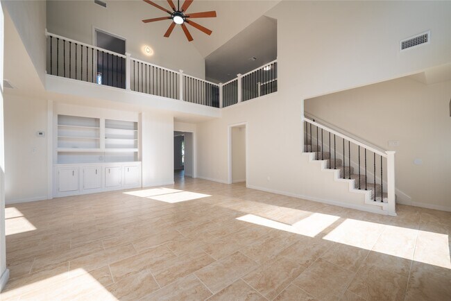 Building Photo - 1923 Big Horn Dr