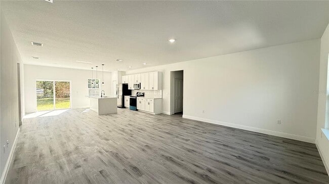 Building Photo - 2332 W Newhope Ln