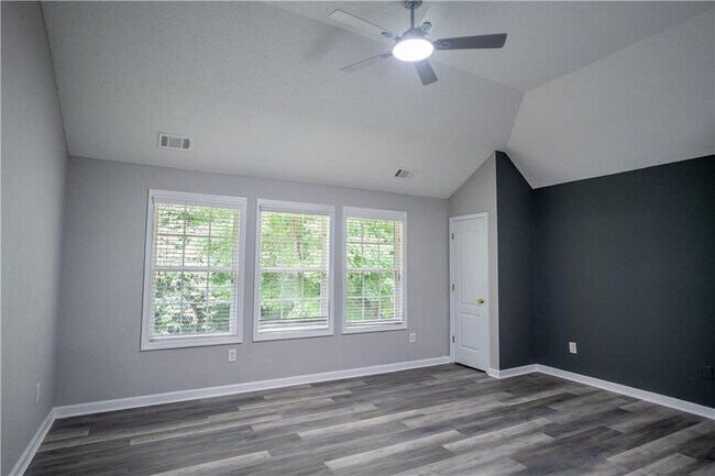 Building Photo - 3243 Newtons Crest Cir