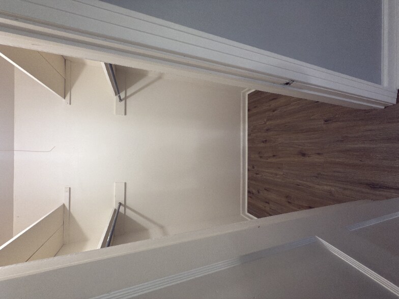 Building Photo - 1000 S 12th St