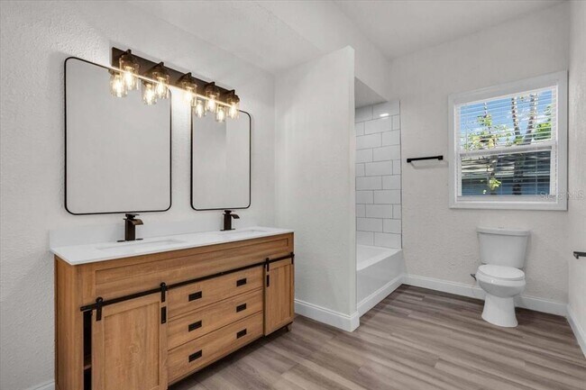 Building Photo - 3101 N 15th St