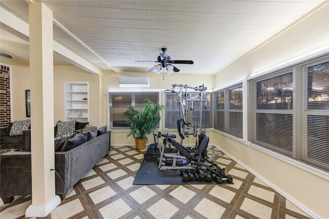 Building Photo - 11227 Dunstan Hill Dr