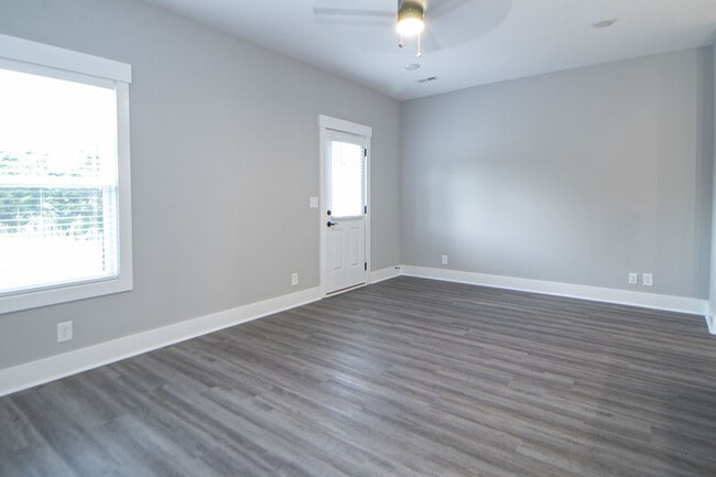 Building Photo - 1605 Jonathan Wade Cir