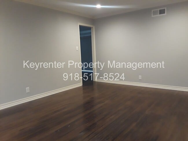 Building Photo - Lafortunate Park | 3 Bed | 2 Bath | Available end of June