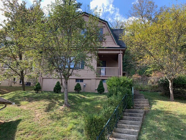 Primary Photo - 7 Orchard Rd