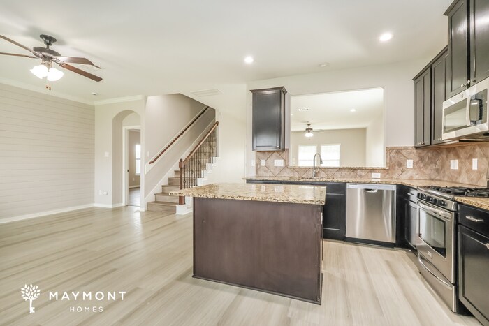 Building Photo - 23011 Black Mountain Ash Ct