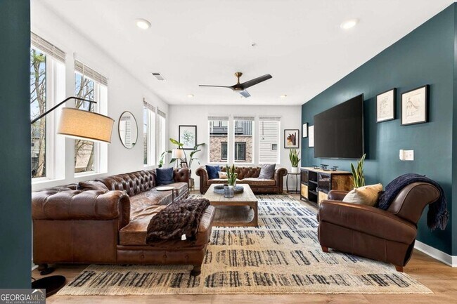 Building Photo - 377 Grant Cir SE