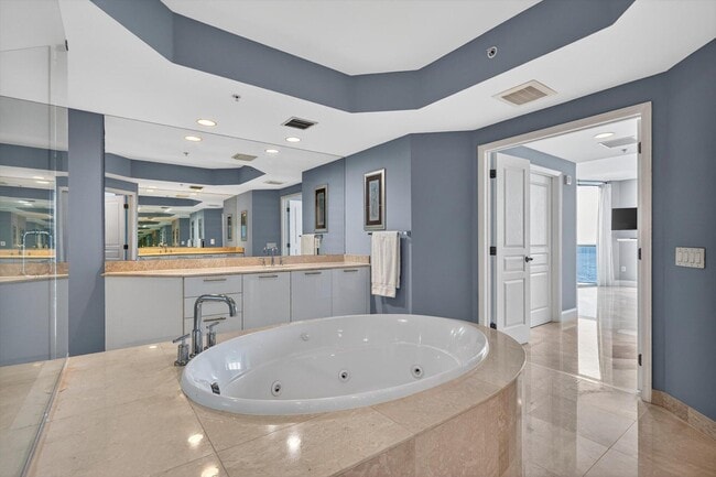 Building Photo - 801 Briny Ave