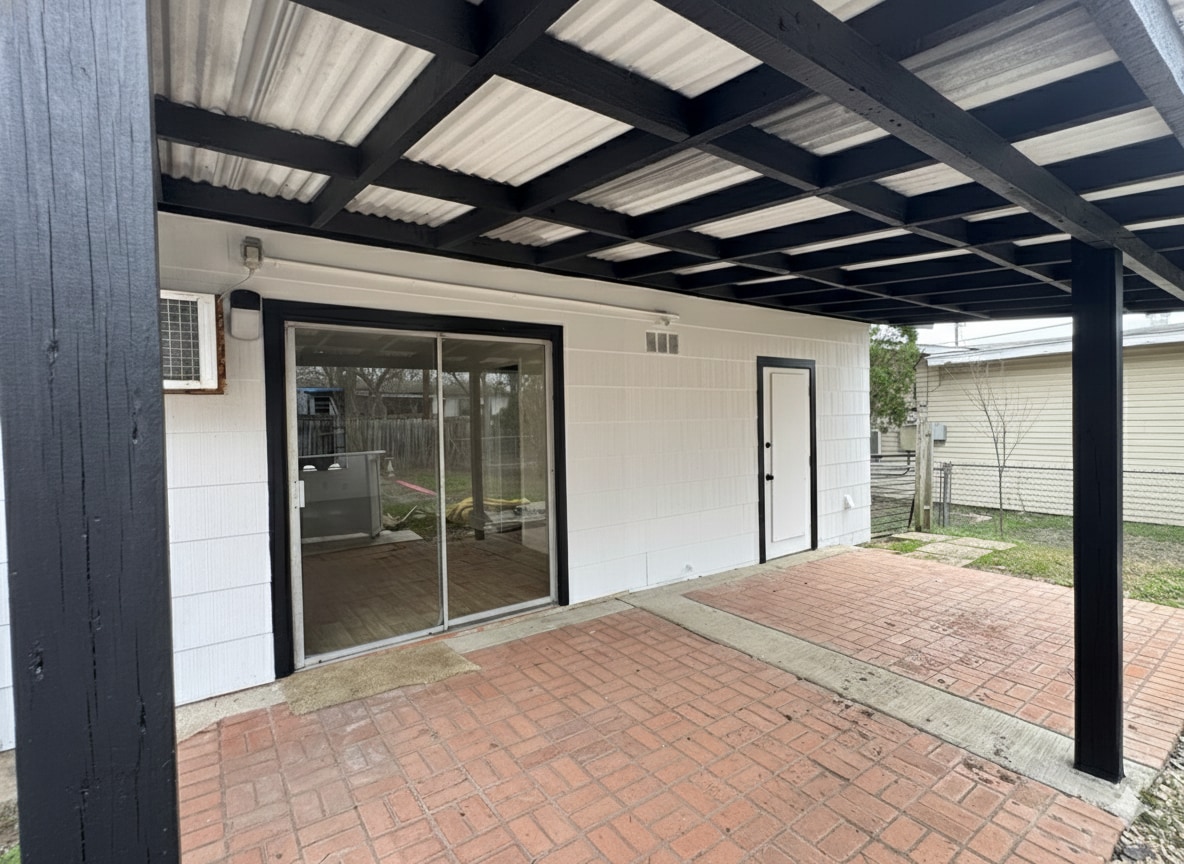 Building Photo - 4211 Tropical Dr