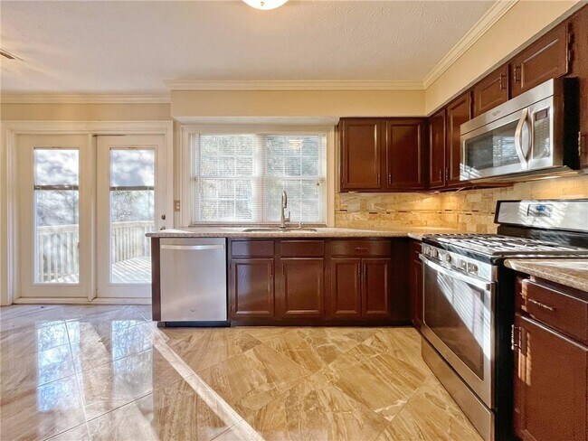 Building Photo - 2896 Landington Way NW