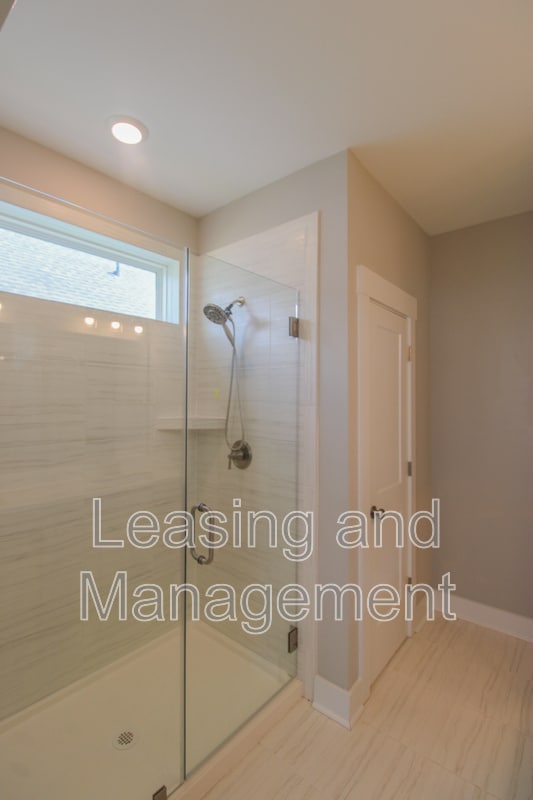 Building Photo - 328 Parish Farms Dr