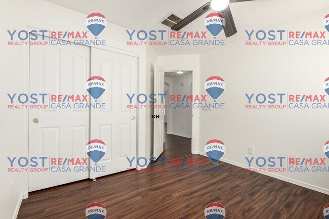 Building Photo - Beautiful home with Solar Panels in Maricopa!