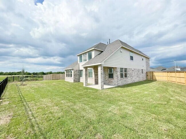 Building Photo - 4403 Silvergrass Ln