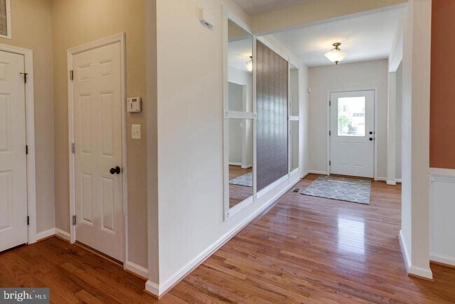 Building Photo - 12760 Manor Hall Ct