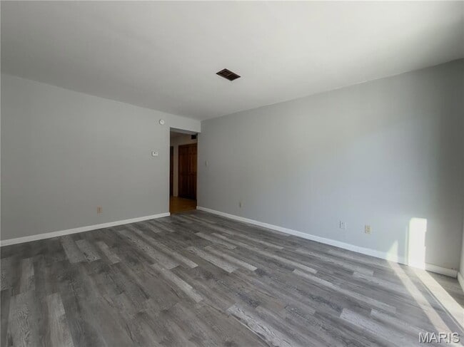 Building Photo - 3004 Pembroke Ln