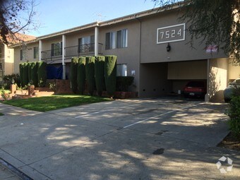 Building Photo - 7524 Haskell Ave