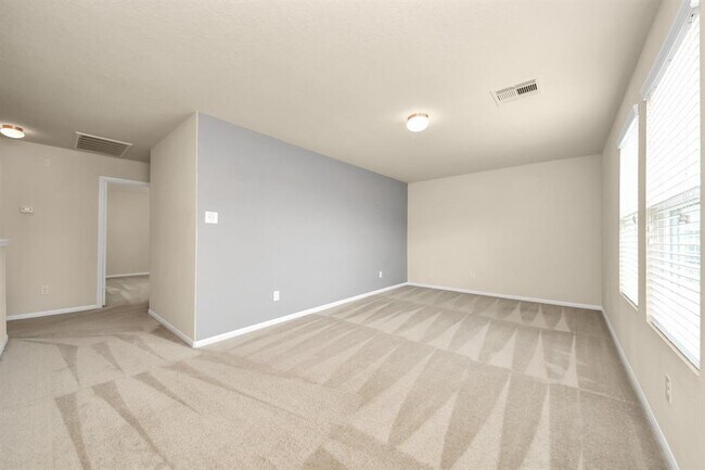 Building Photo - 9914 Swallow Dr