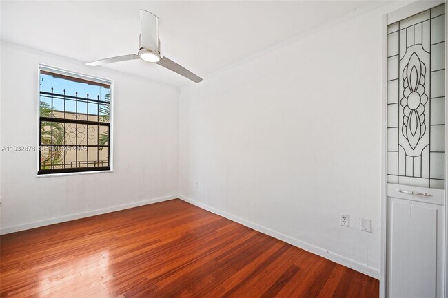 Building Photo - 16681 NE 35th Ave