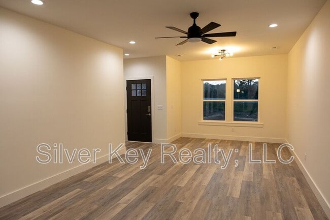 Building Photo - 1987 Hwy 411