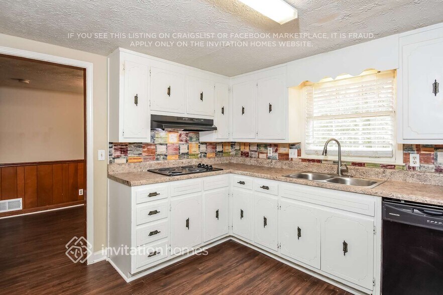 Building Photo - 4226 Executive Dr