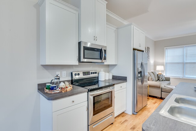 Building Photo - 53 Foal Ln