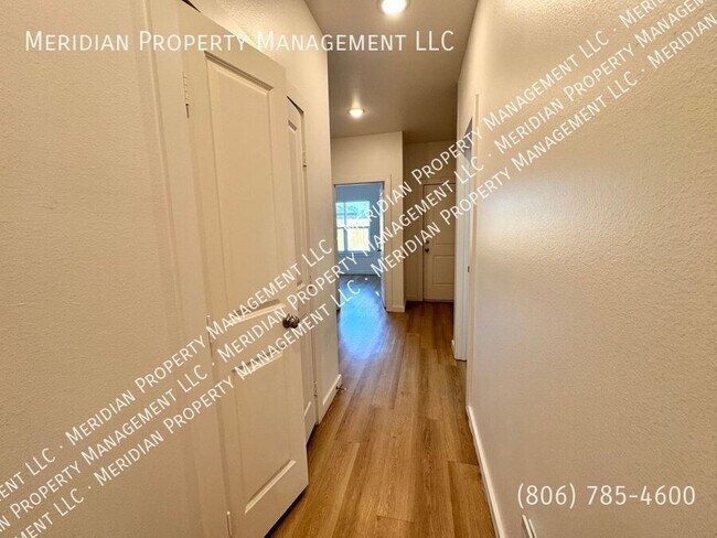 Building Photo - 5711 Kemper St