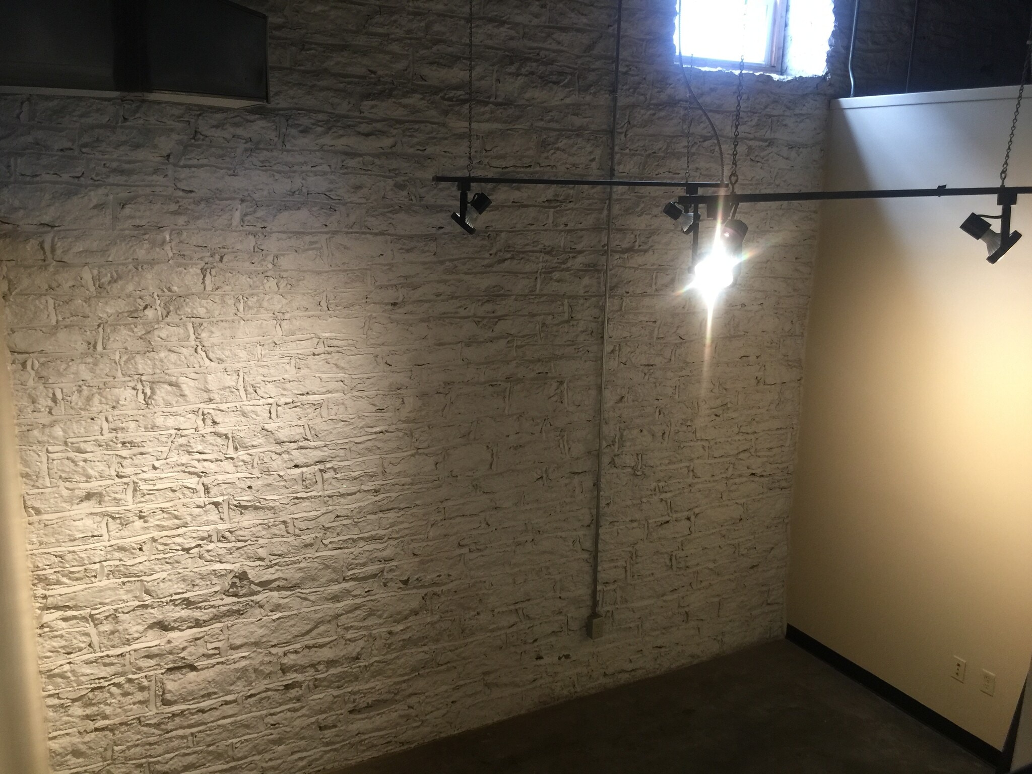 127 BR - 585 Upper S St