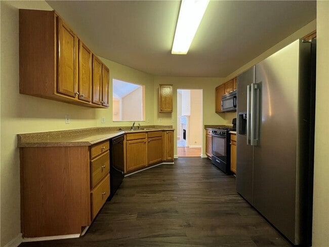 Building Photo - 2705 Waymar Dr SW