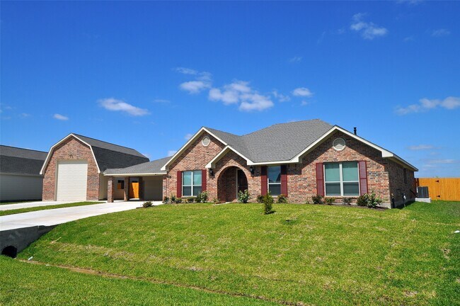 Building Photo - 3404 Bahia Rd