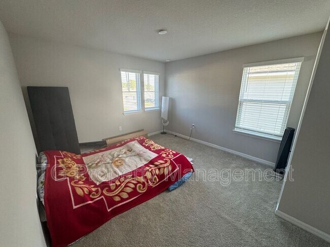 Building Photo - 217 Red Barn Rd