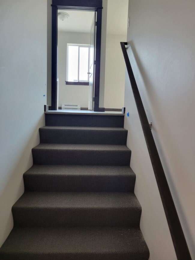 Building Photo - 93 W Jefferson Ave