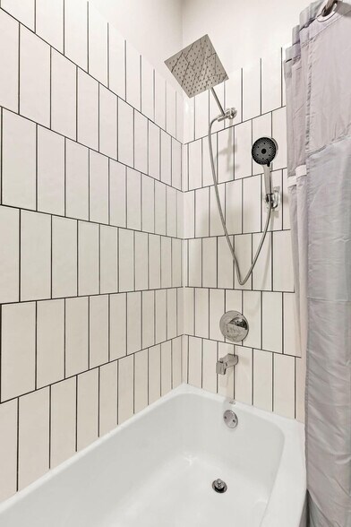 Building Photo - 777 11th St NW