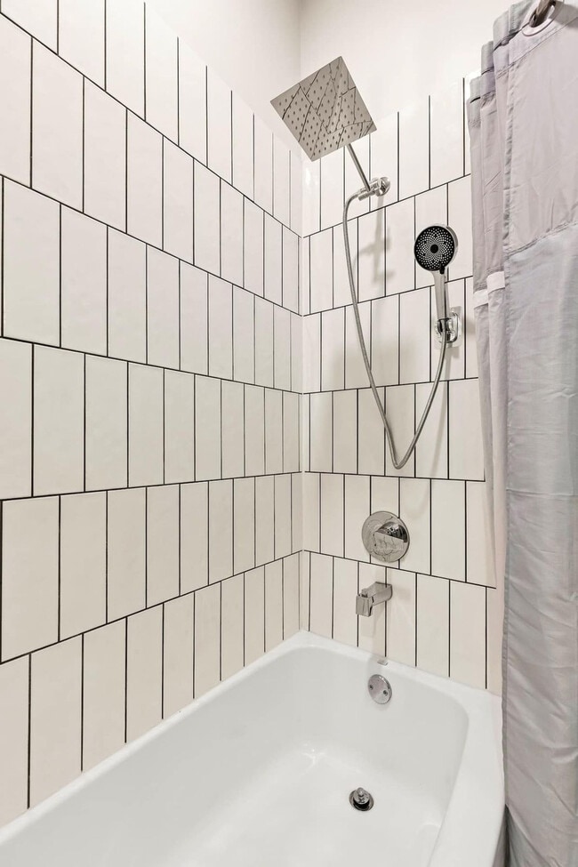 Building Photo - 777 11th St NW